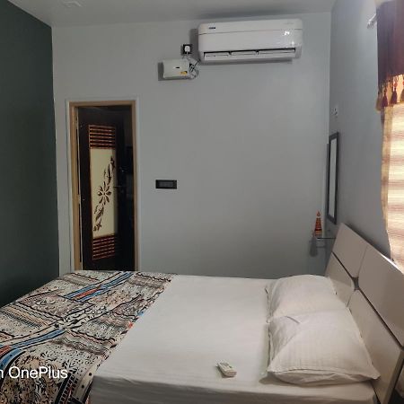 Lee Homestay Hampi Esterno foto