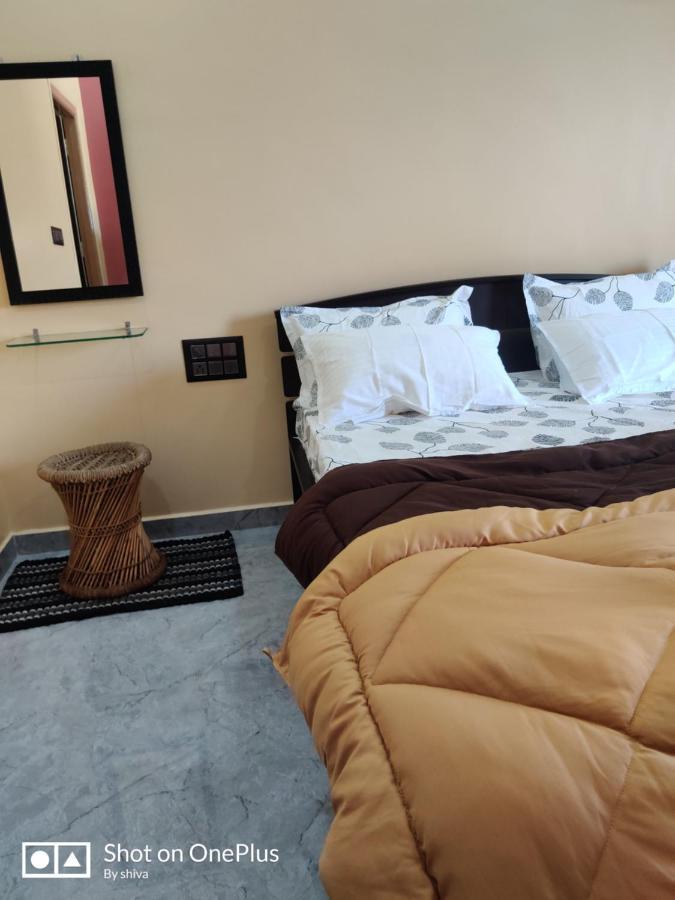 Lee Homestay Hampi Esterno foto