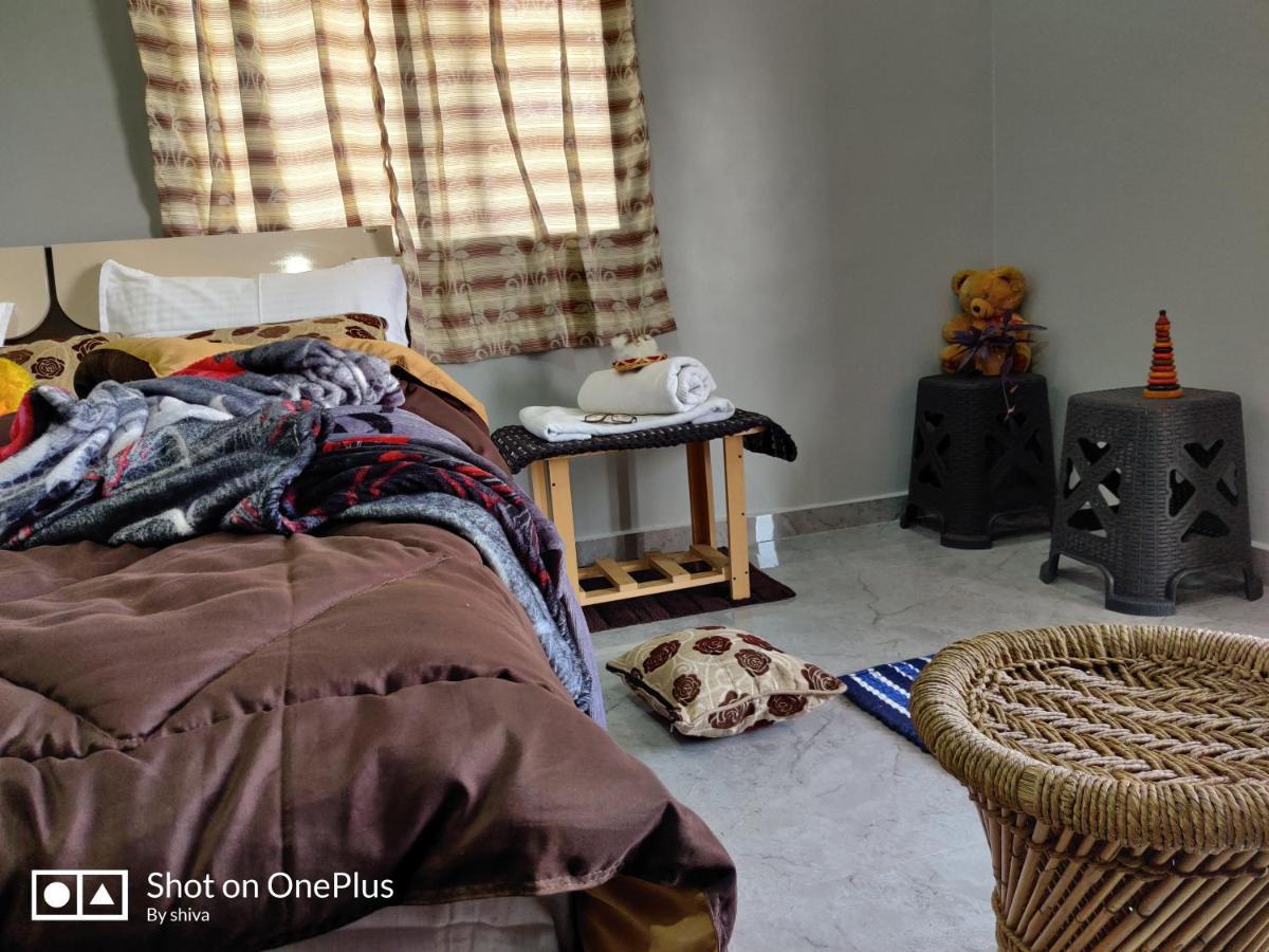 Lee Homestay Hampi Esterno foto
