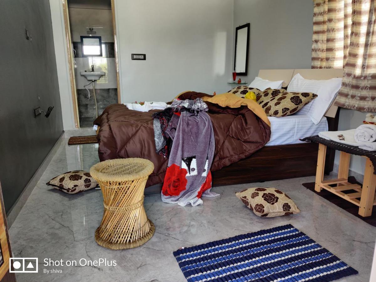 Lee Homestay Hampi Esterno foto
