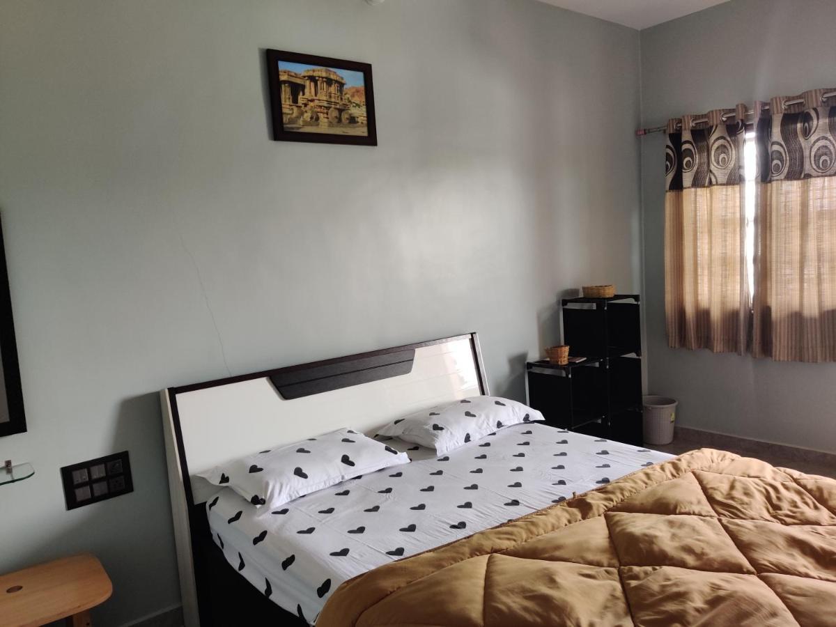 Lee Homestay Hampi Esterno foto