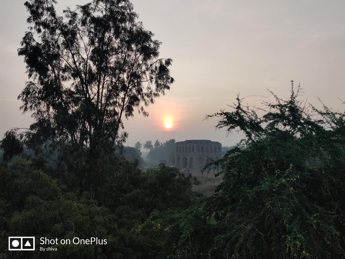 Lee Homestay Hampi Esterno foto