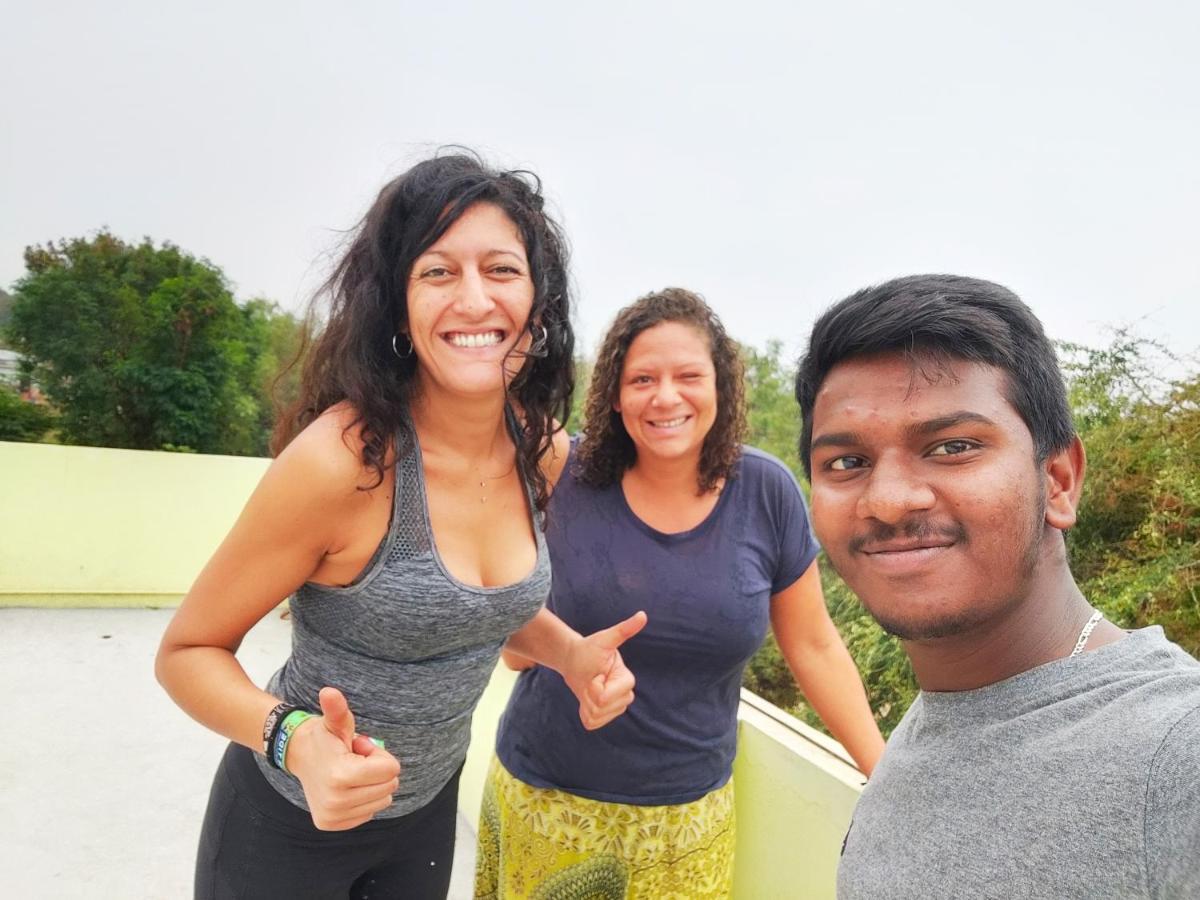 Lee Homestay Hampi Esterno foto